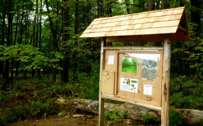 Adirondack EcoTrail Welcome signs